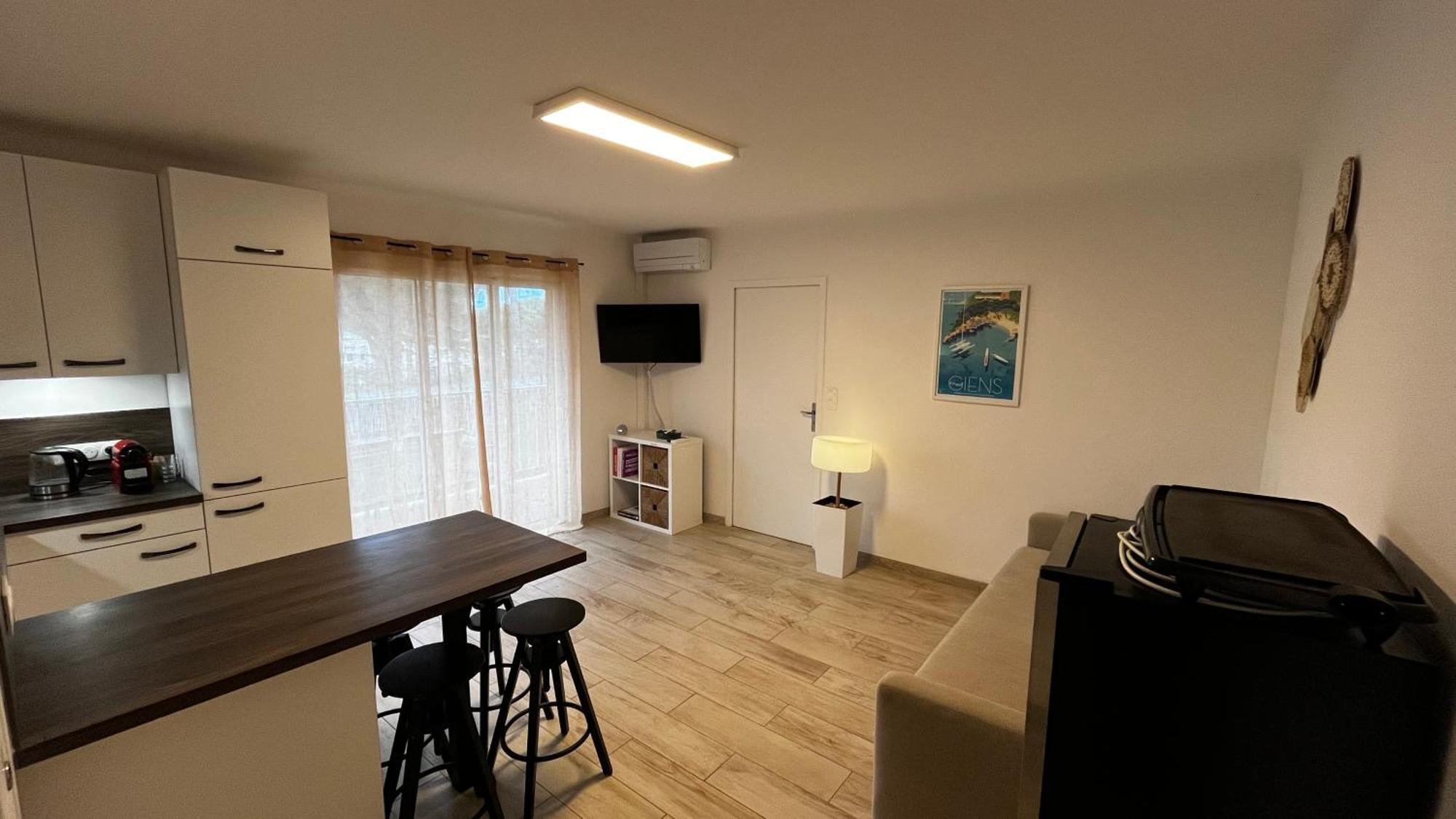 Vacances Arbanaises - Appartements Giens Hyères Buitenkant foto
