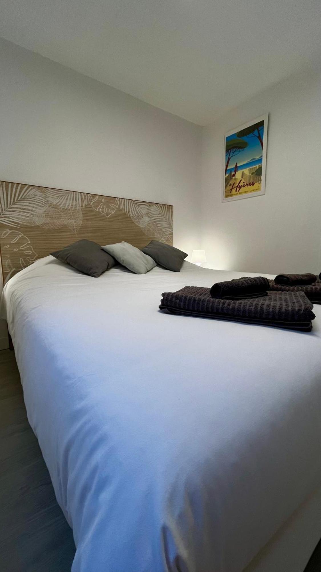 Vacances Arbanaises - Appartements Giens Hyères Buitenkant foto