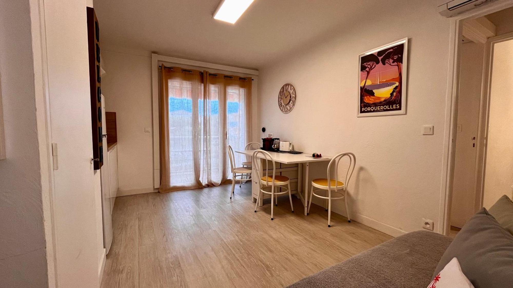 Vacances Arbanaises - Appartements Giens Hyères Buitenkant foto